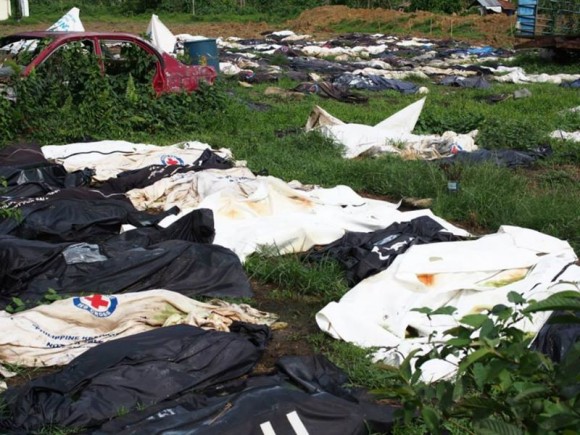 Photos – Bodies at Suhi near Tacloban Waiting to be ID’d 10151816443426612
