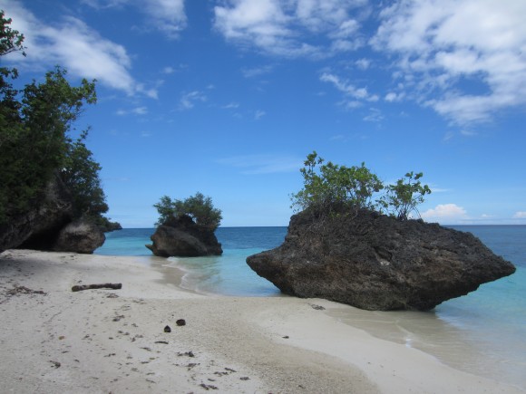 The Horror of Cycling Into Cebu City Memories of Siquijor to keep me motivated while cycling into Cebu