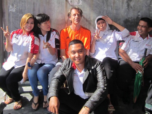Changing Hotels and Meeting the People of Tanjungbalai Indonesia Canon Elf 026