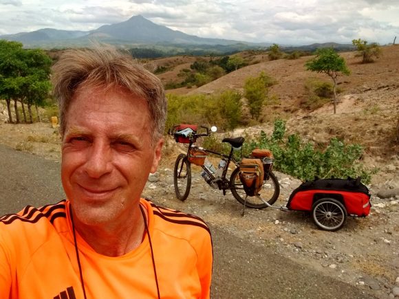 17 – The Coast Road and a Construction Camp Tuktuk to Banda Aceh - 01 - 7504