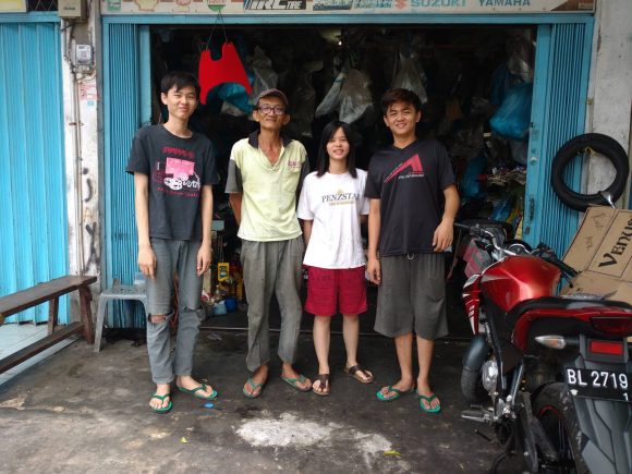 18 – Fixing My Bike and Other Gear in Sigli Tuktuk to Banda Aceh - 01 - 7505
