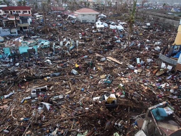 Destruction in the Magallanes District of Tacloban