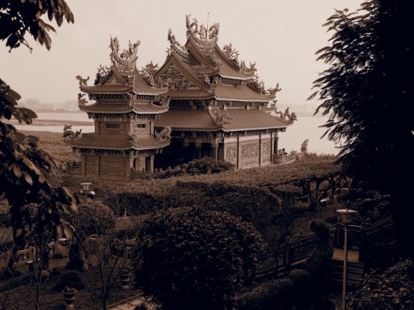 An ESL Class – And I Survived Guandu Temple in Taipei