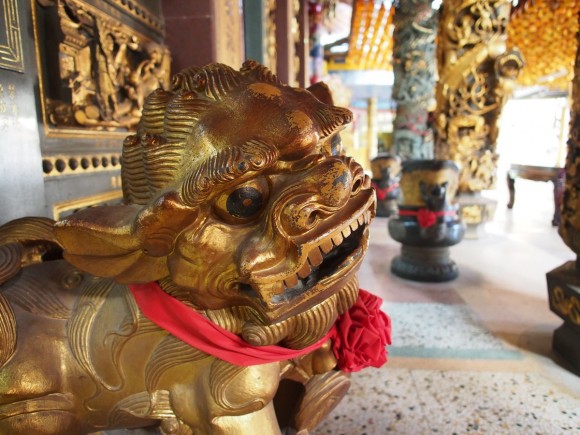 Photo Post: Guardian Lion A Guardian Lion at a Temple on Route 106 Between Taipei and Pingxi